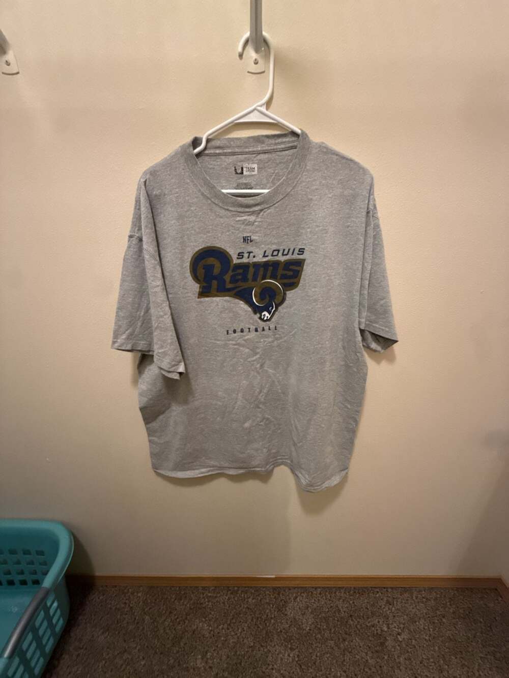 NFL St. Louis Rams Team Apparel Gray Graphic T-Shirt